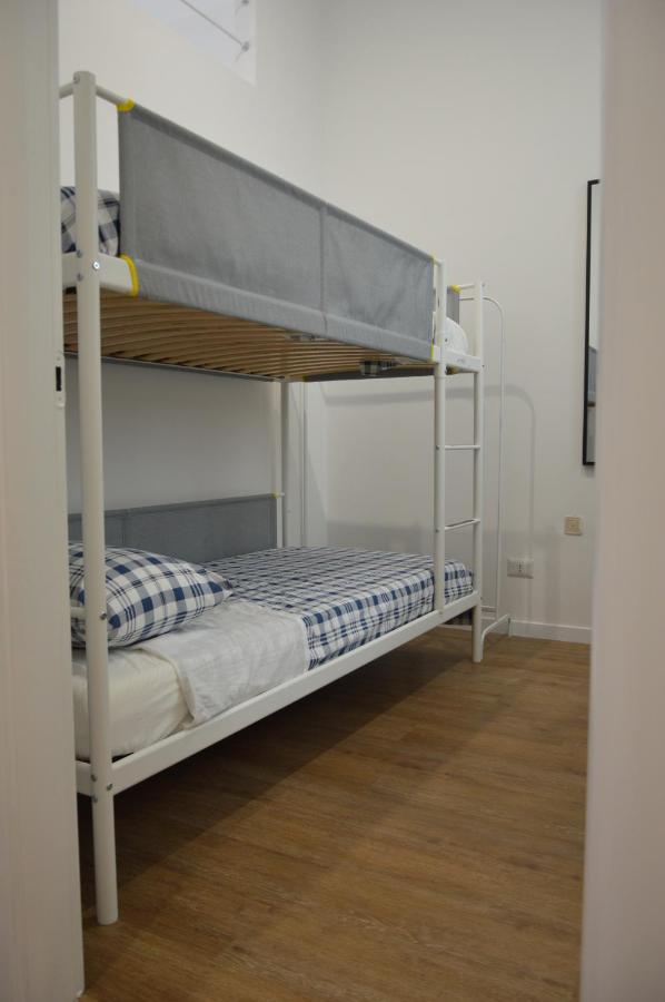 Apartmán La Dimora Dell'Arcivescovo Bari Exteriér fotografie